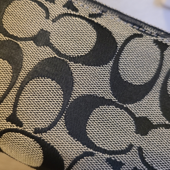 Coach Wallet - Picture 8 of 9